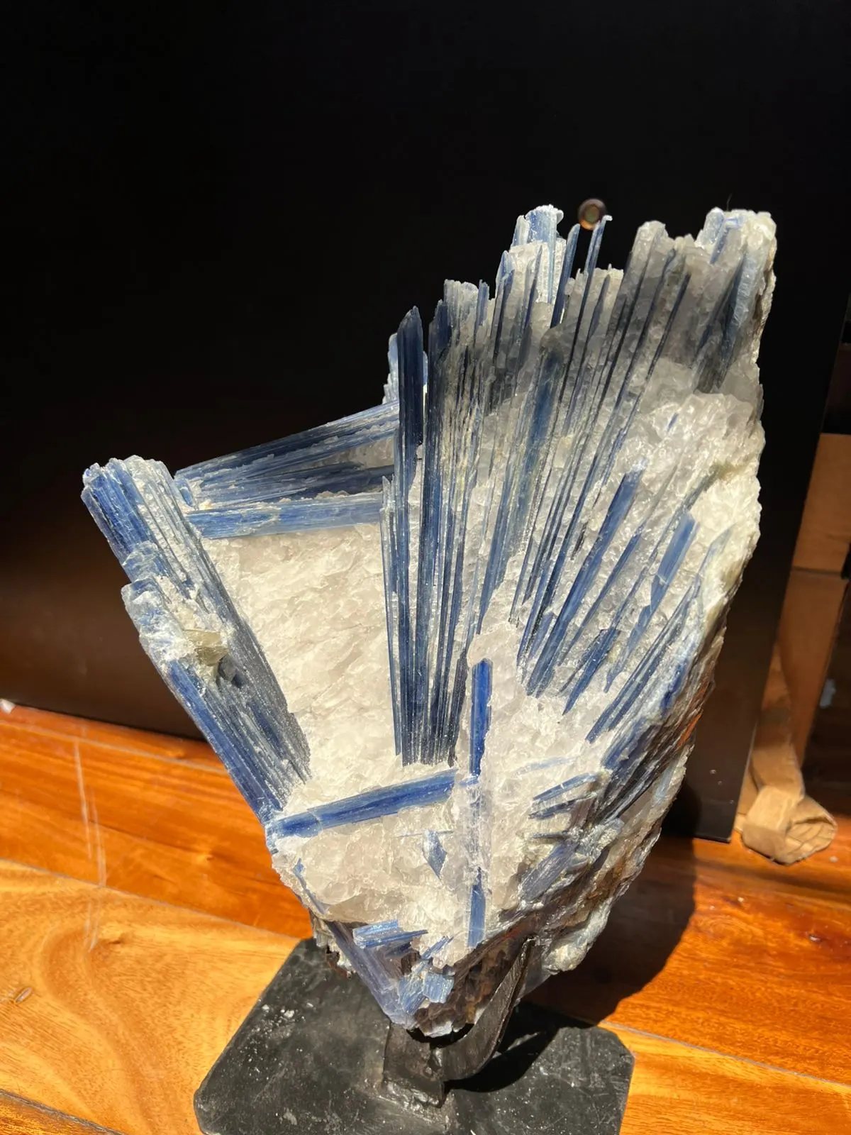 Cianita azul — imagen 1 de 1